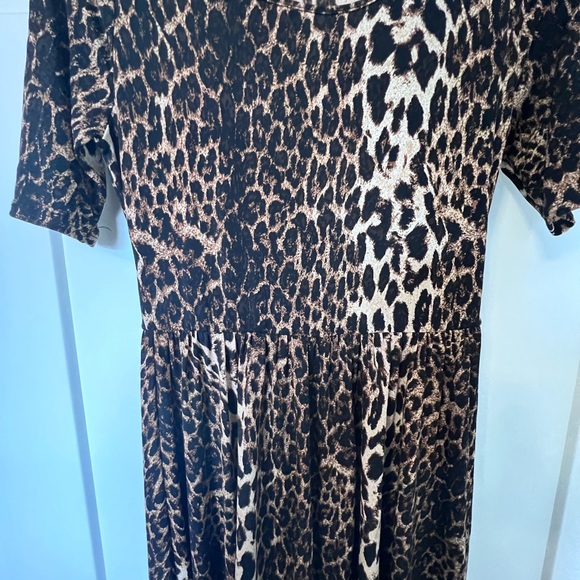 Leopard High Low Elastic Waist Scoop Neck Stretchy Dress - Picture 3 of 9